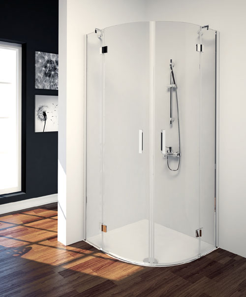 polkrožna tuš in kopalnica