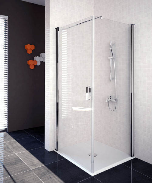 tuš kabina sredi kopalnice